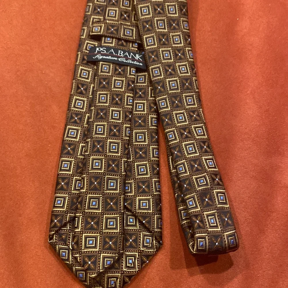 JoS.A.  Bank NWOT hand made brown and tan silk tie